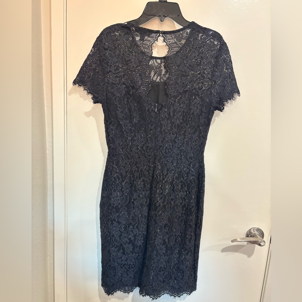 Banana Republic NWOT Black Lace Dress, size 4 - Picture 5 of 8